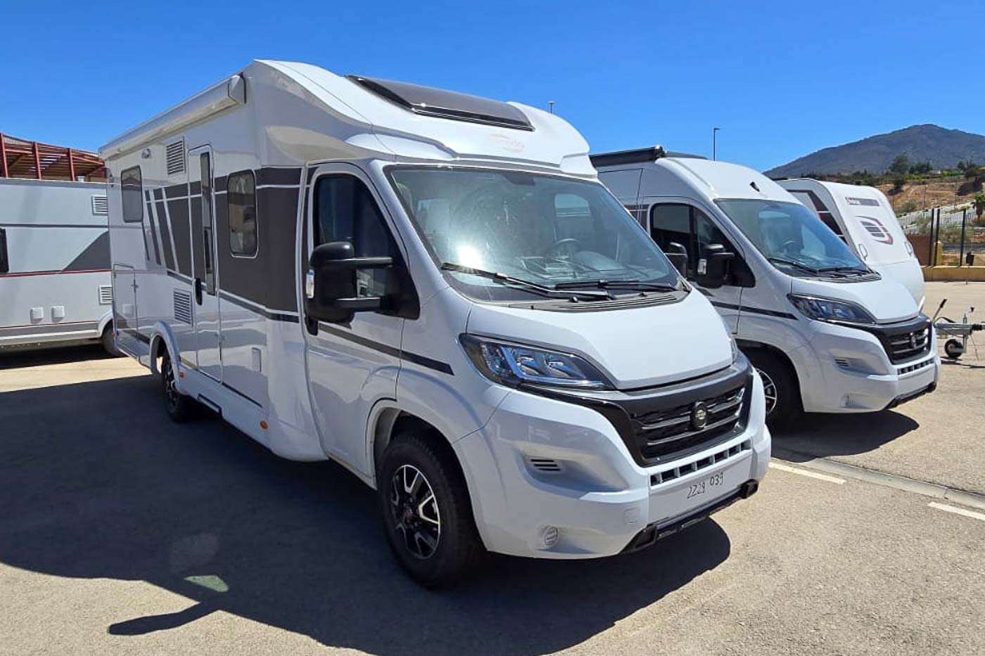 Autocaravana Carado T 459 Exterior