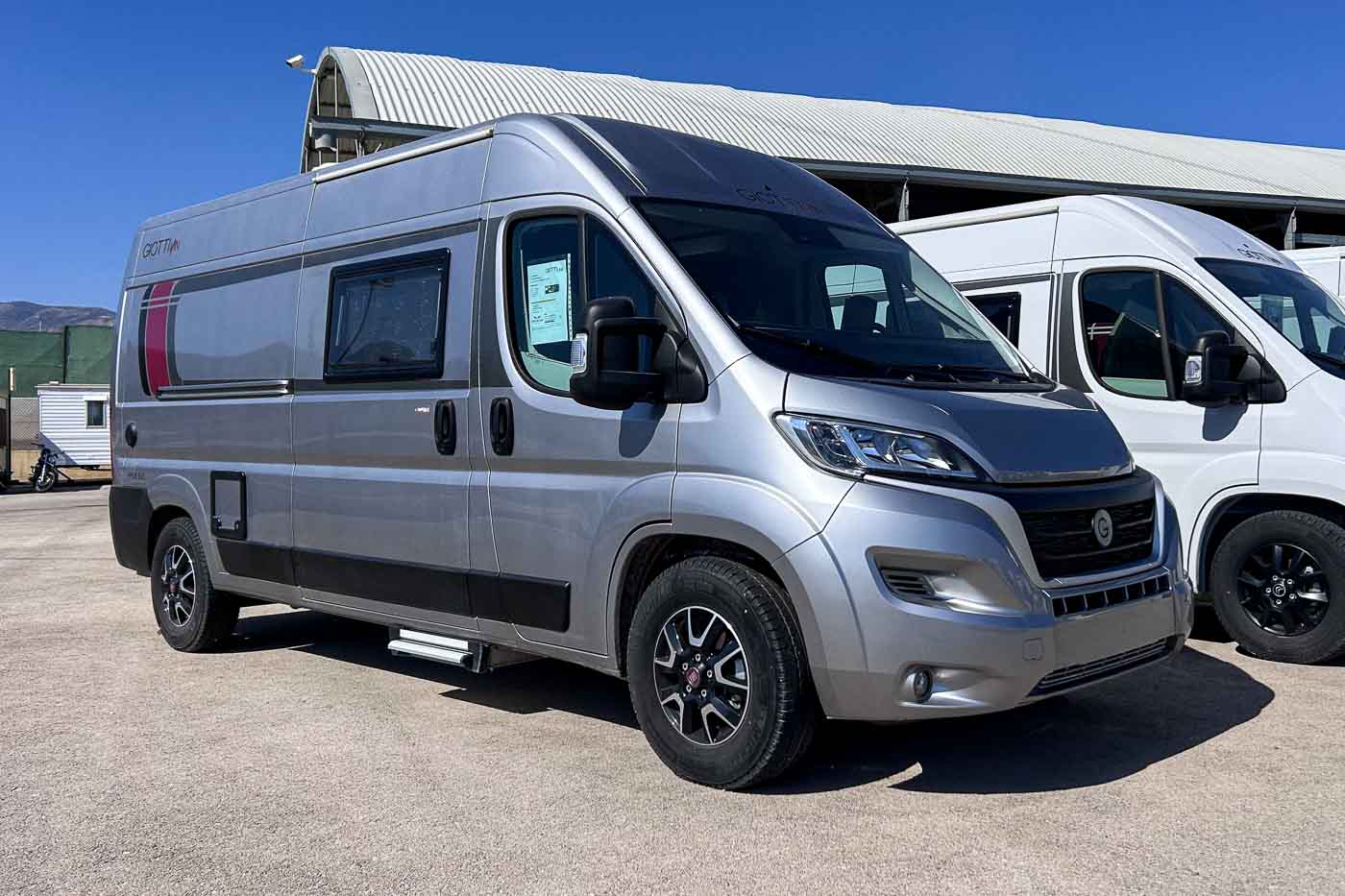 Camper Giottiline 60 T - Exterior en Surcaravan Premium