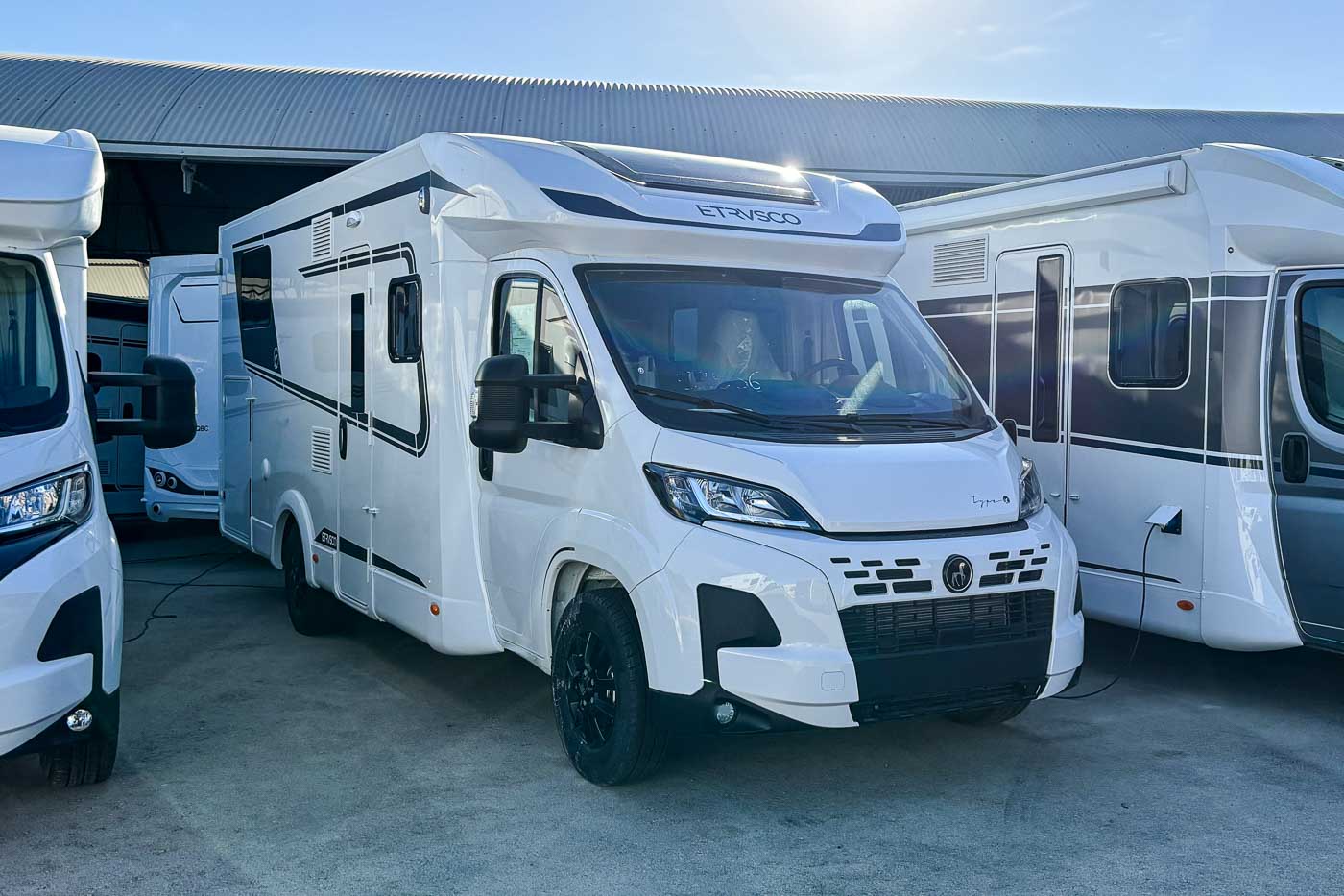 Autocaravana Etrusco T 7400 SBC en Surcaravan Premium
