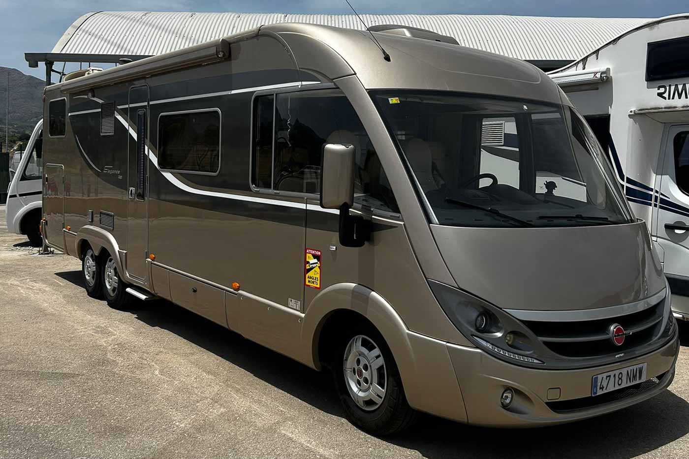 Autocaravana de ocasion Burstner Elegance en Surcaravan Premium